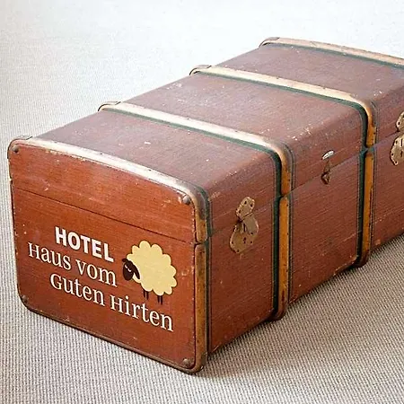 Haus Vom Guten Hirten Отель Мюнстер